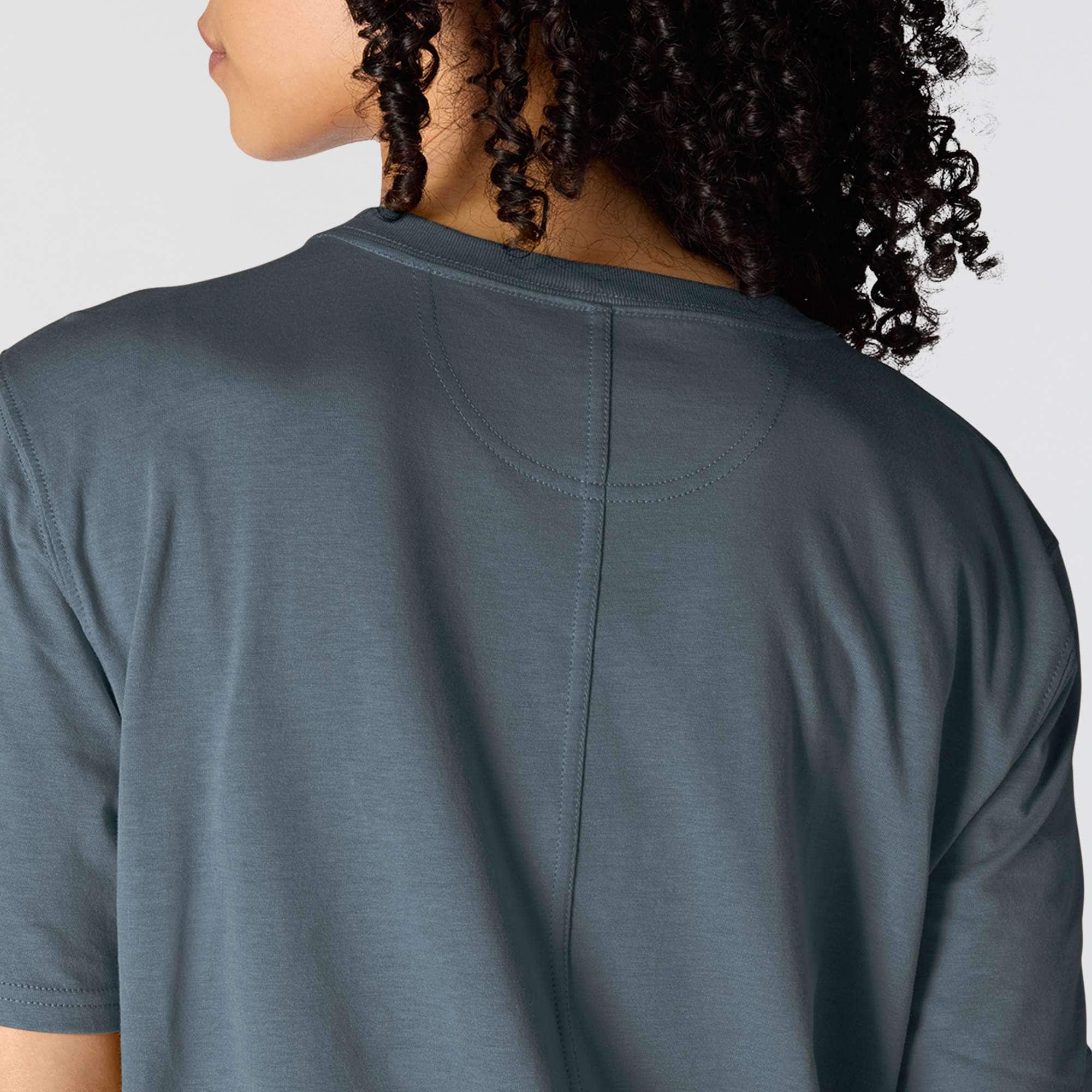 Women's tencel loose fit lightweight crewneck pocket t-shirt