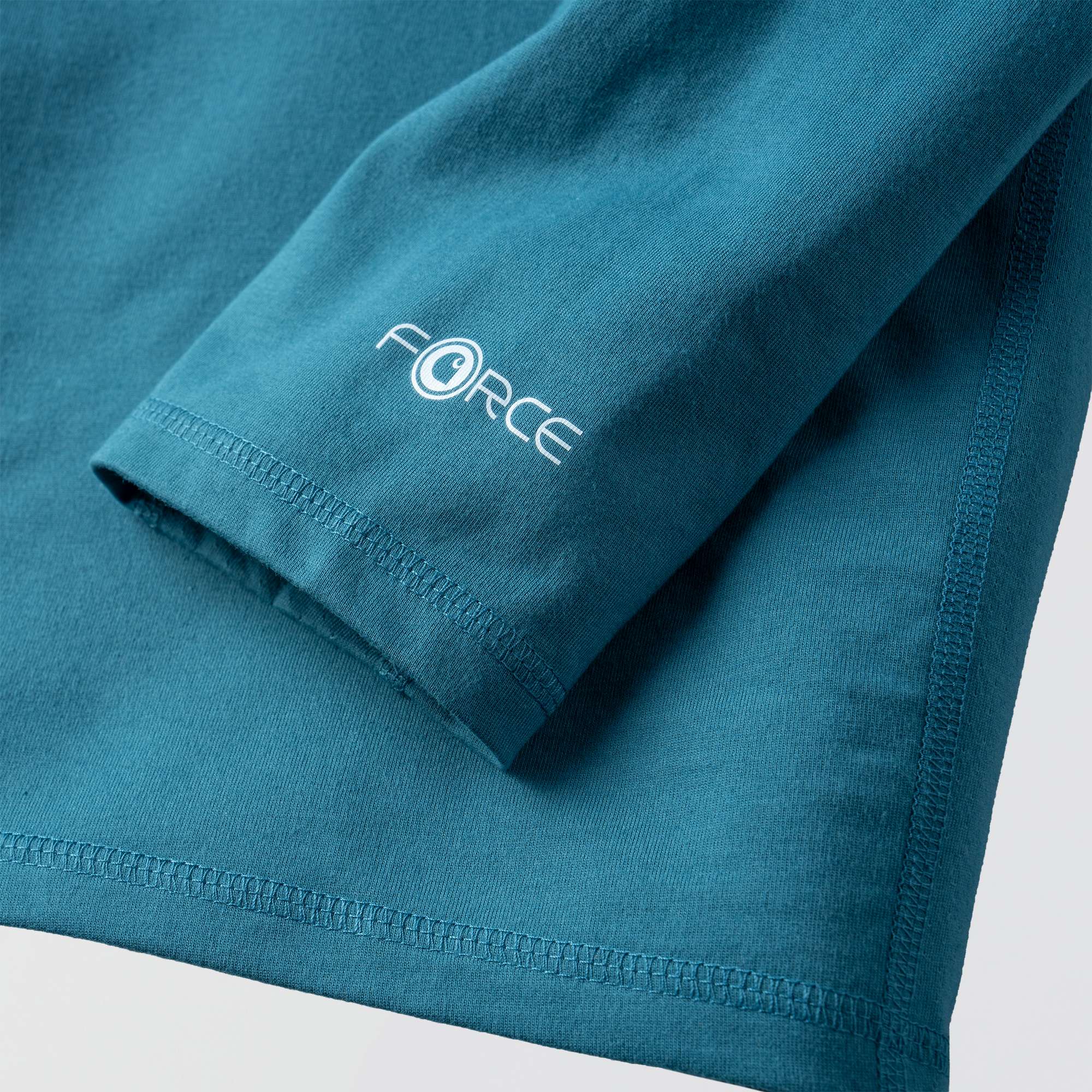 Men's force long sleeve moisture wicking pocket t-shirt