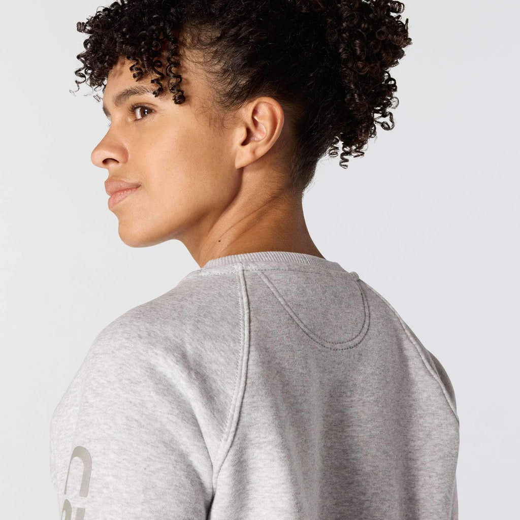 Women's relaxed fit midweight graphic crewneck sweatshirt