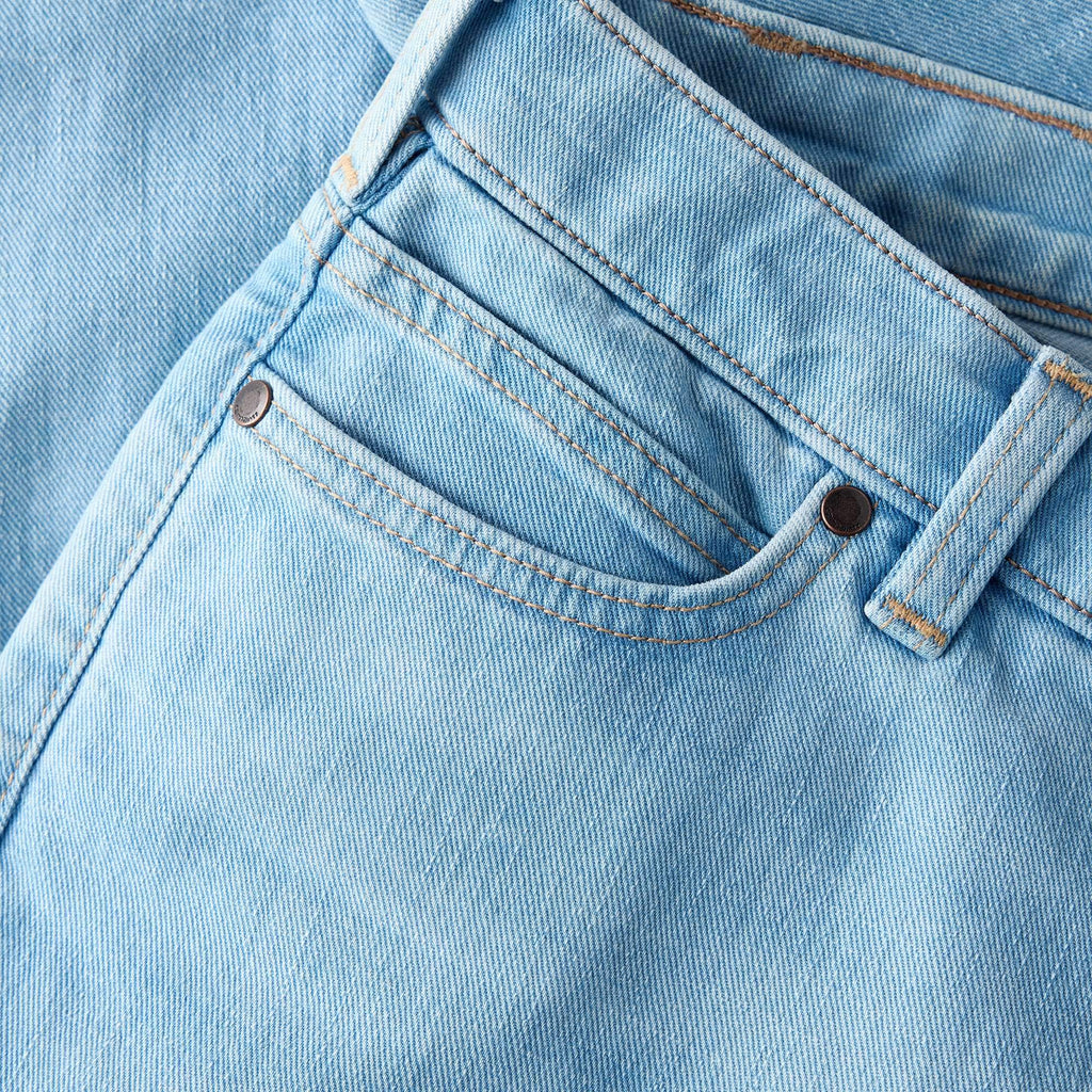 Women's essential mid-rise straight leg stretch jeans