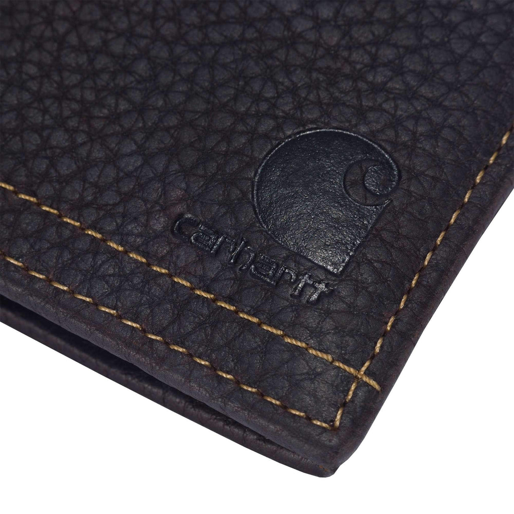 Pebble leather passcase wallet