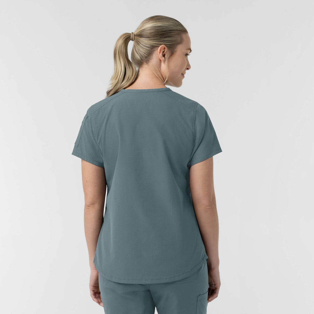 Women's rugged flex fld tuck-in scrub top