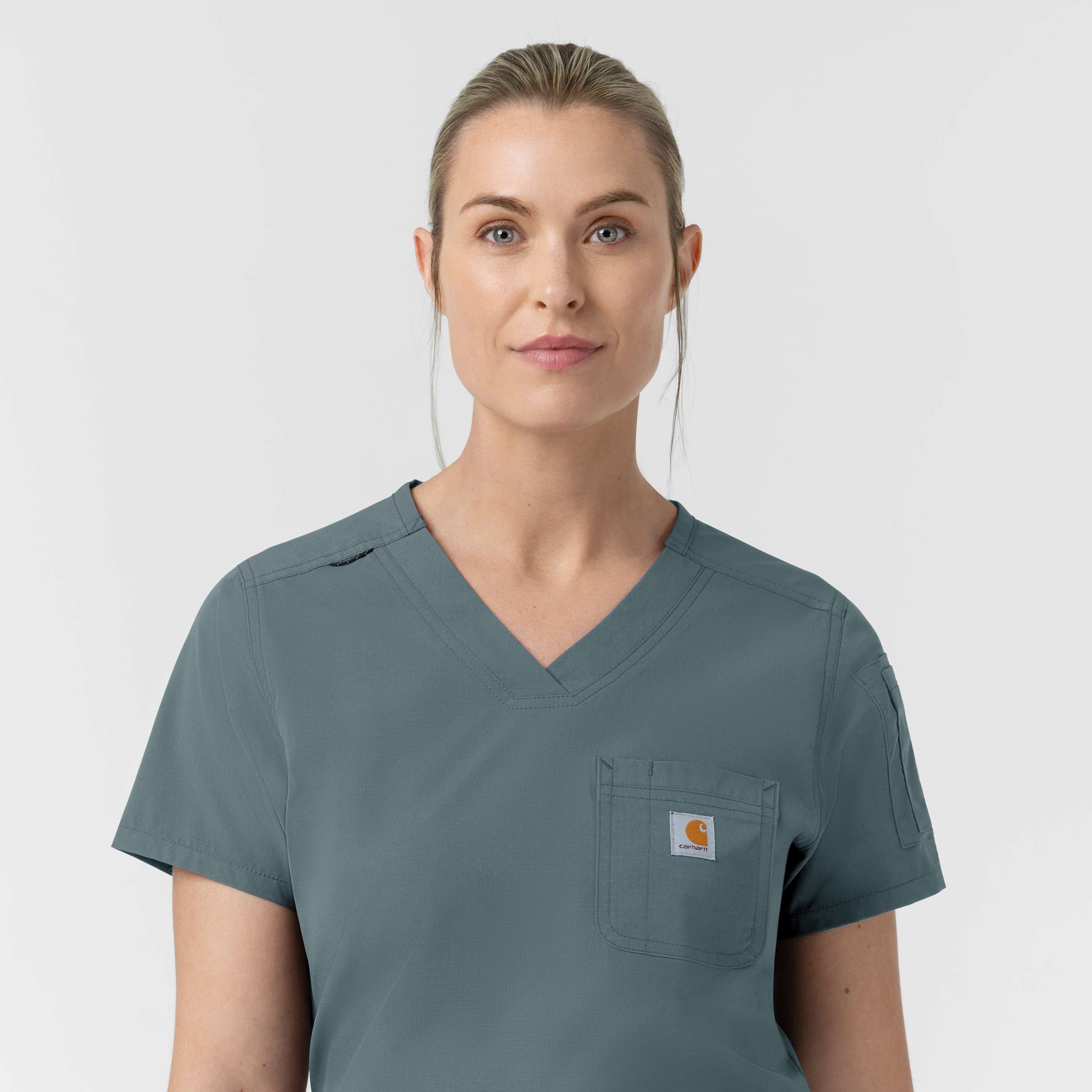 Women's rugged flex fld tuck-in scrub top